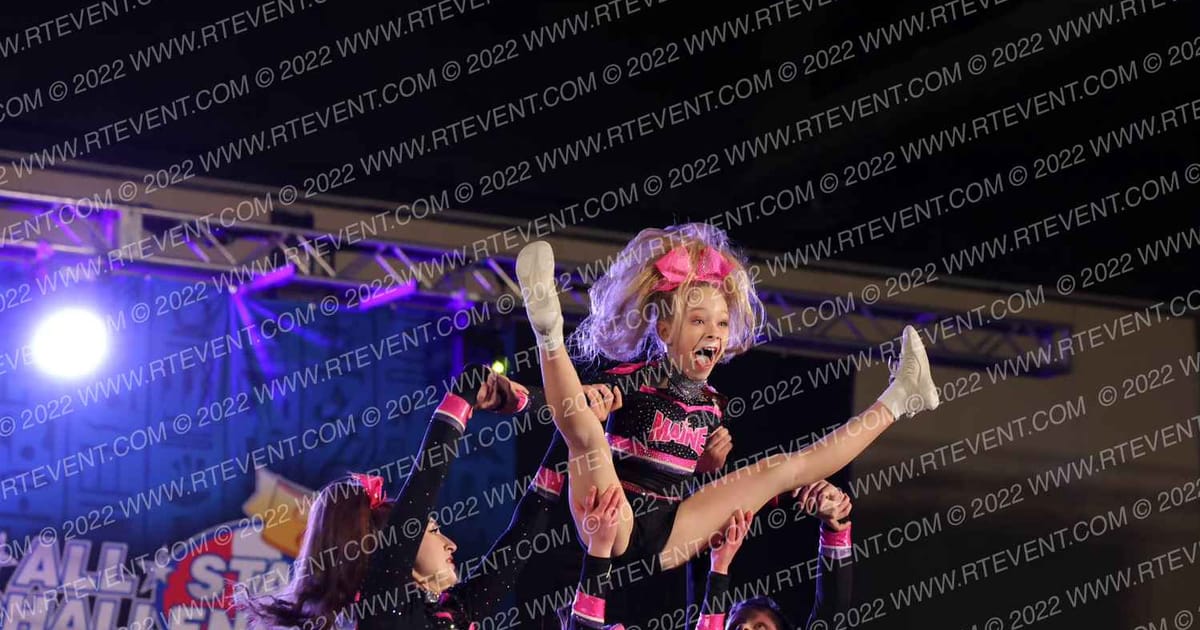 Maine Stars Starstruck · Queen of the Nile Showdown