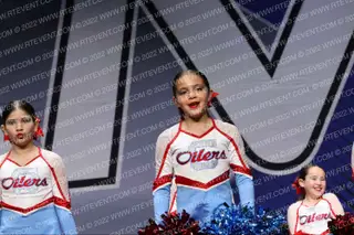 OILERS CHEER PEE WEE