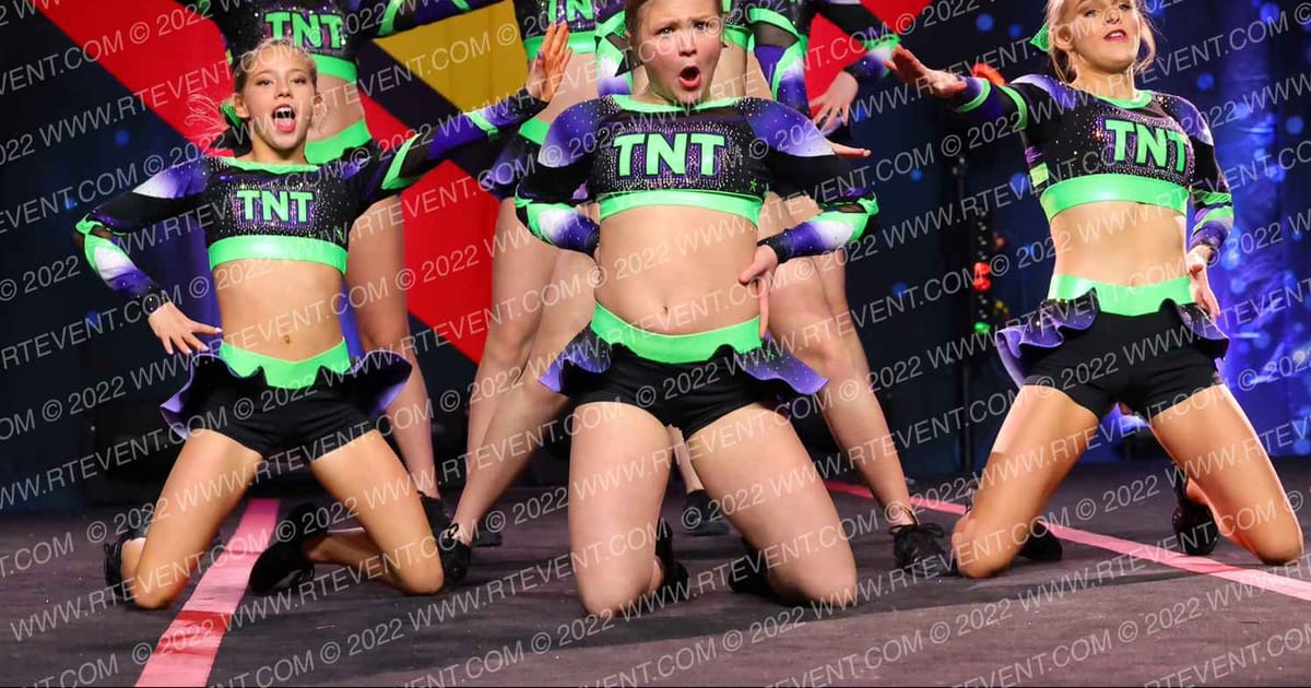 TNT Cheer Bombshells · Spirit Sports Kansas City Nationals