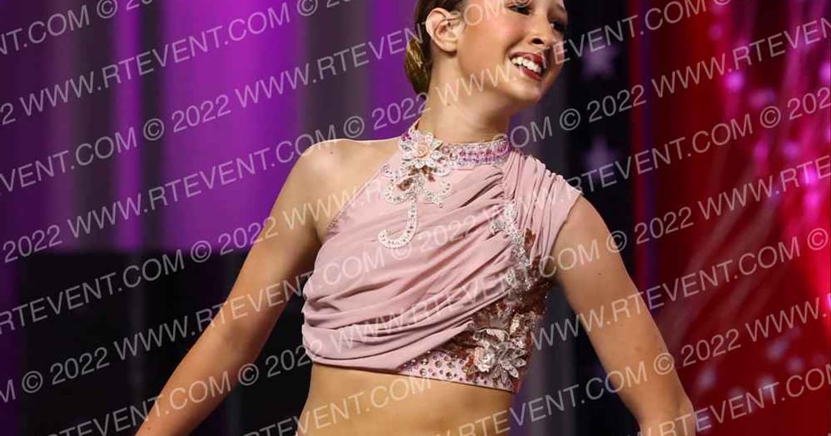 Studio 22 Junior Small Lyrical · Dance Super Nationals