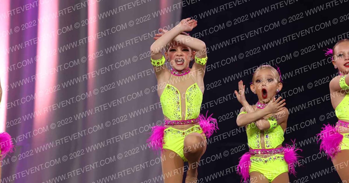 Energizers Crown Up · Dance Super Nationals
