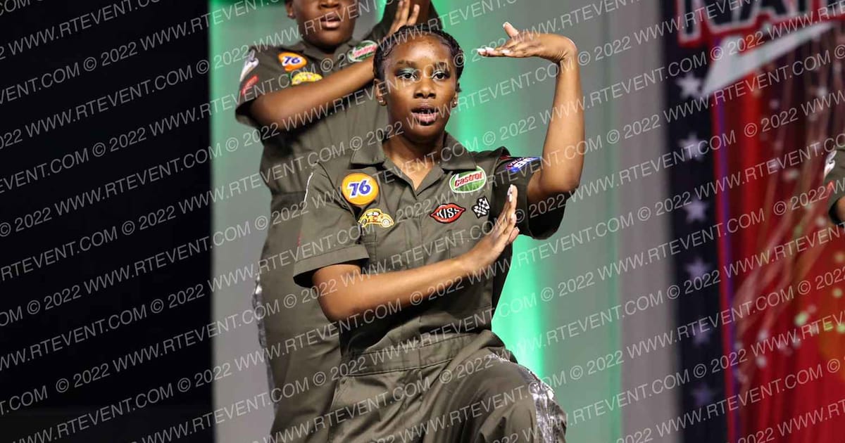 Dance Savannah V.I.Bees · Dance Super Nationals