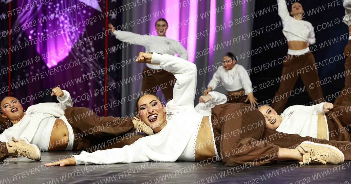 Unscheduled Performance · DANCE MAJORS