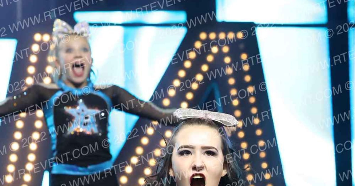 ELYTE TUMBLING AND CHEER J2 BLACKOUT · DII Nationals