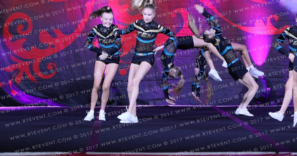 CheerForce TEN Envy · Hear of England UK University Nationals
