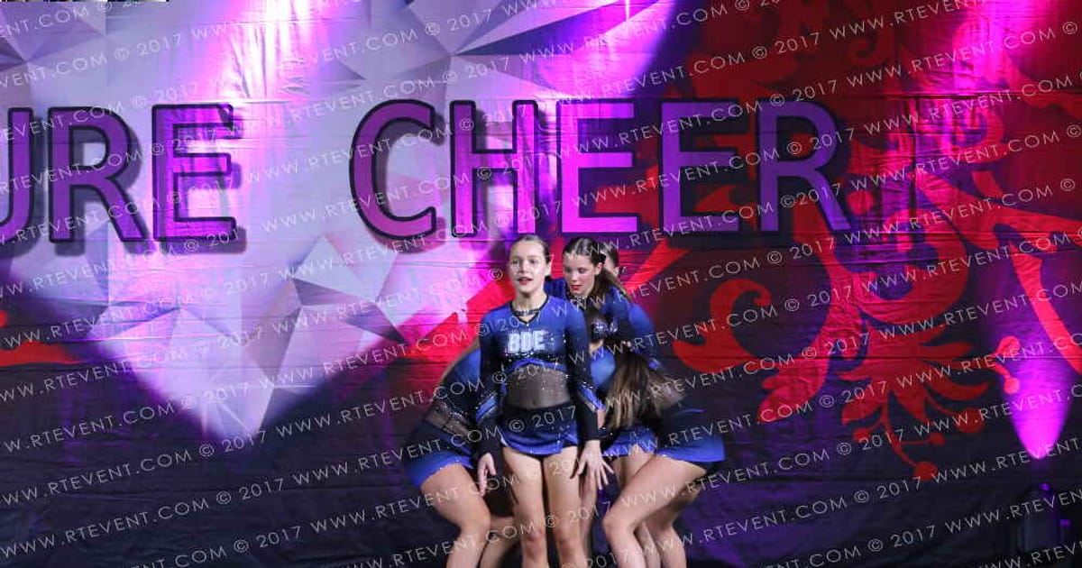 Blue Dynamite Elite BOMBSH3LLS · Hear of England UK University Nationals