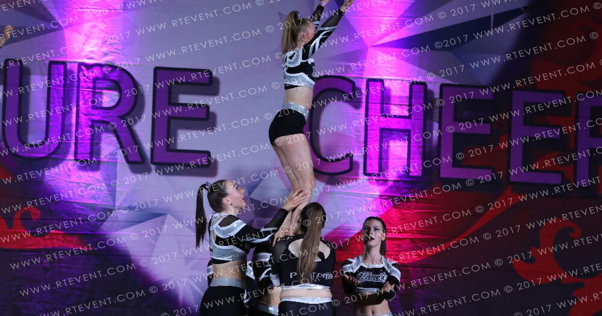 Hartlepool Hawks Cheerleading Academy Gravity · Hear of England UK University Nationals