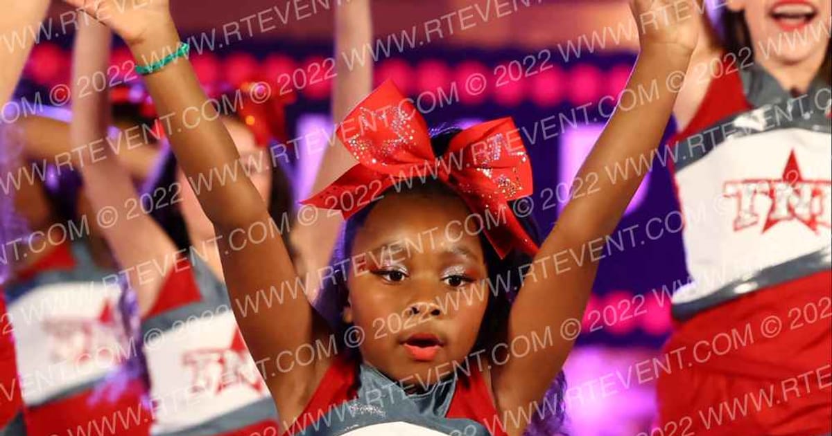 Twist 'N Flip Cheerleading Stars · Encore Hartford Showdown Fixed