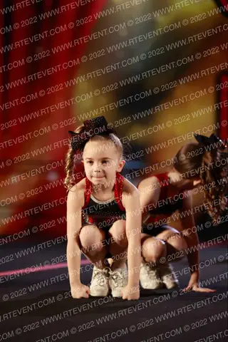 Kingsway Elite Cheerleading Little Dippers