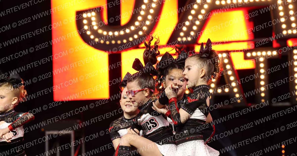 UNIVERSAL SONICS LOVE · DII Nationals