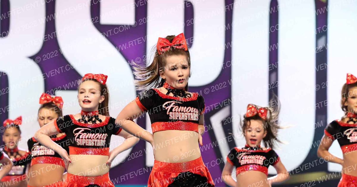 Famous Superstars GLAM SQUAD · CSN Arena B Two