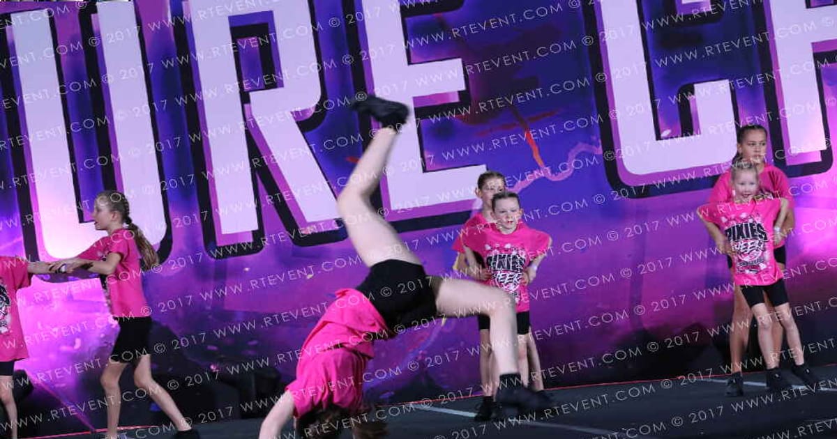 Pixies Cheer Pearl · Hear of England UK University Nationals