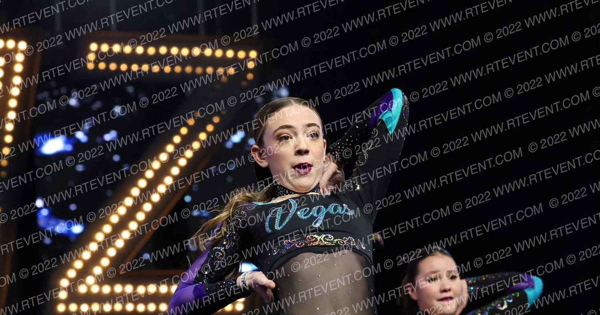 VEGAS CHEER COMPANY NEON · DII Nationals