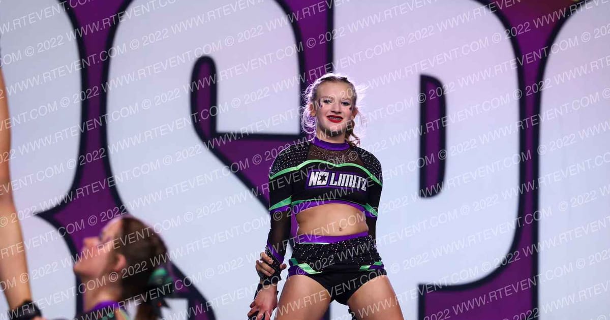 No Limitz Cheer Starz Magenta · CSN Arena c Two