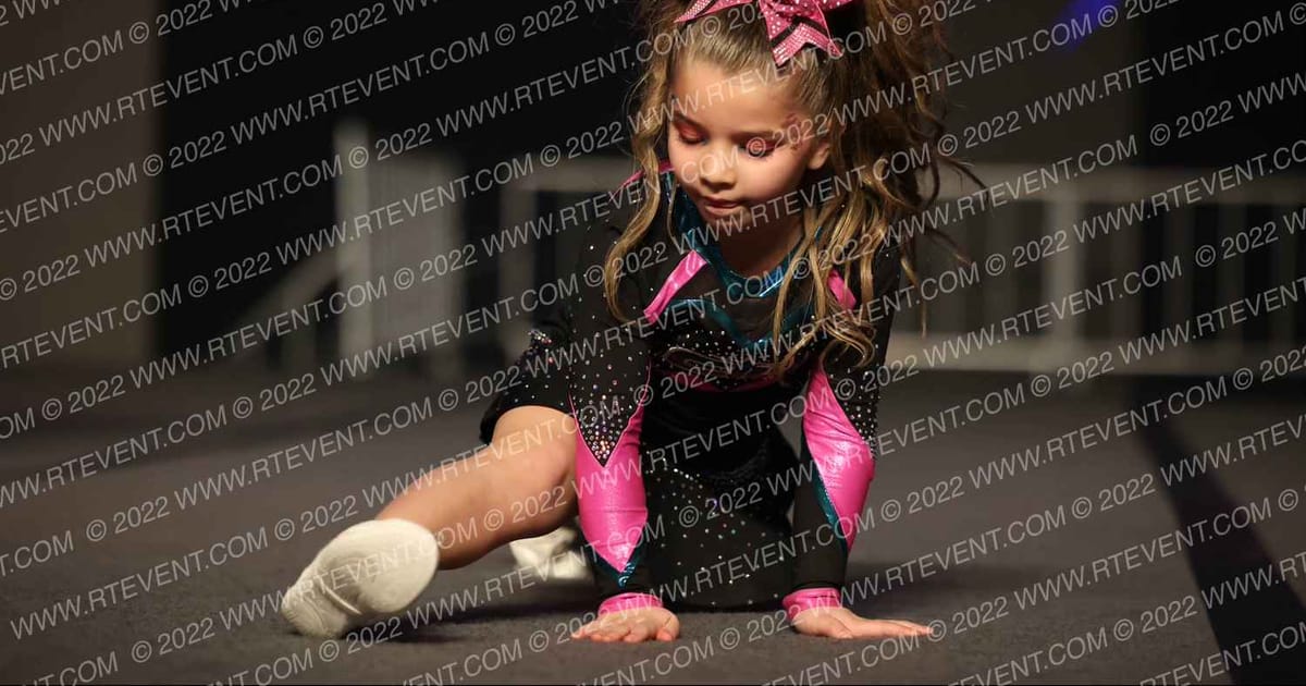 CHEER IT UP! MINI SAPPHIRES · CheerAPalooza
