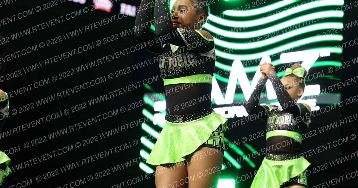 HOT TOPIC ALL STARS SWEET BOMBSHELLS · DII Nationals