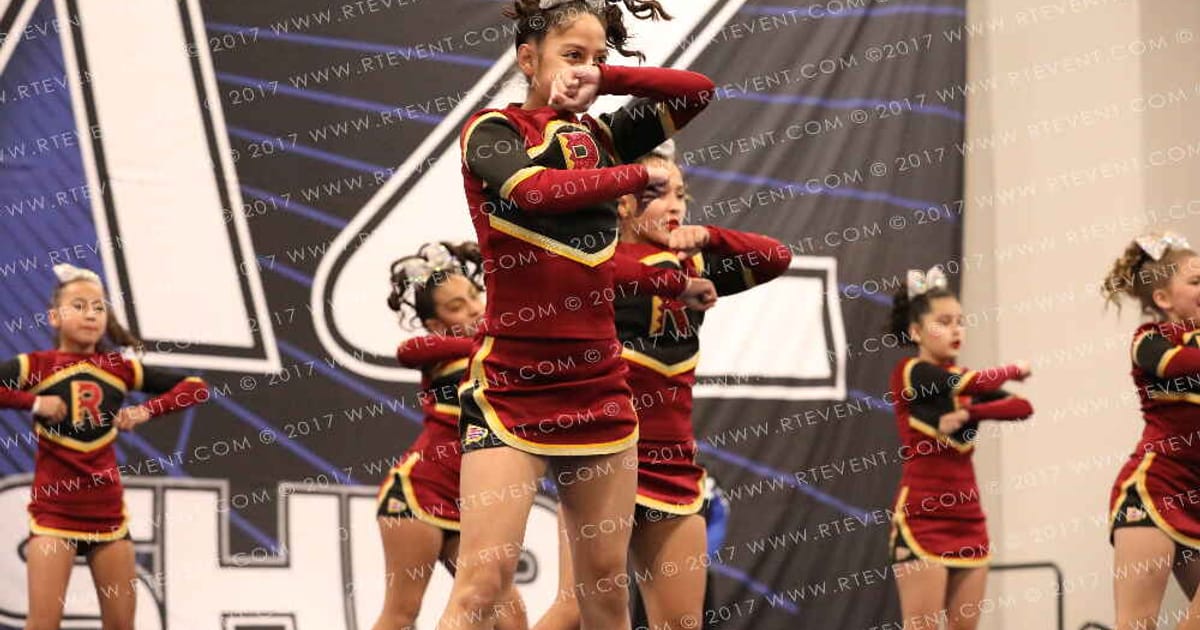 REDSKINS PEEWEE · Holiday Showcase