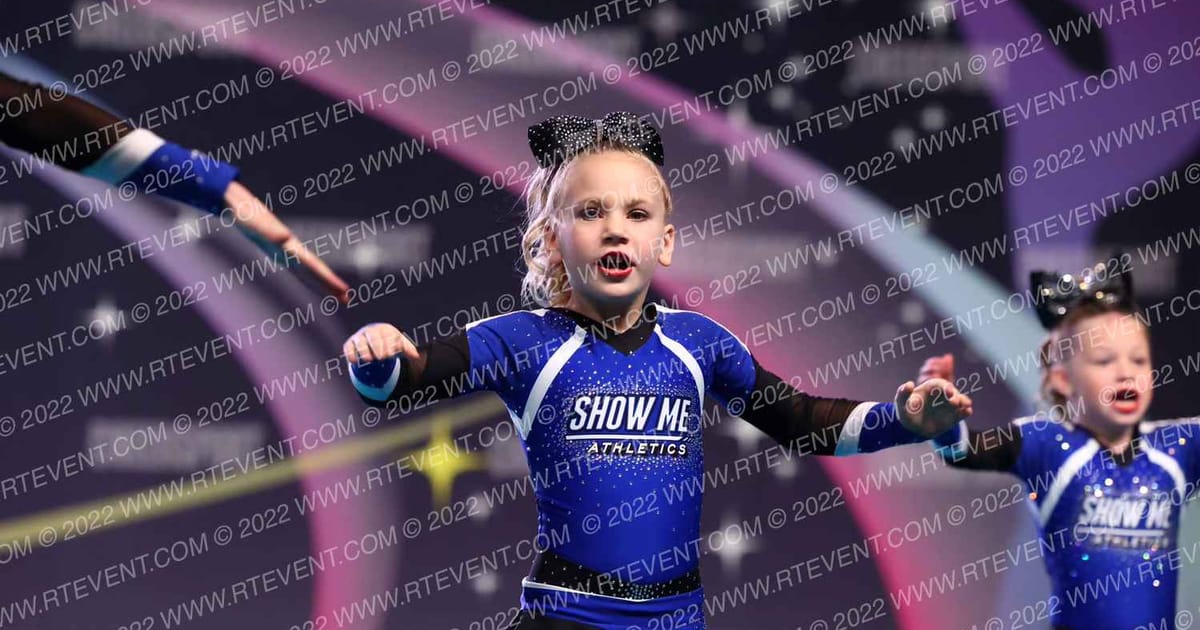 Show Me Athletics Glamour · CSN Arena C One