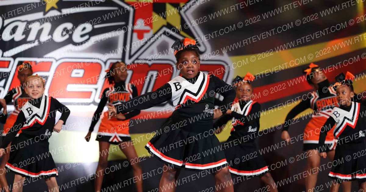 Bowie Cheerleaders Team 1 · MARYLAND MADNESS