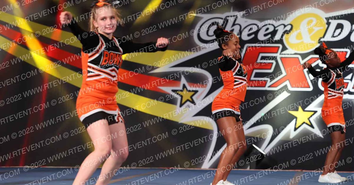 Bowie Cheerleaders Team 2 · MARYLAND MADNESS