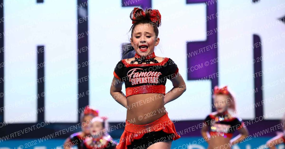 Famous Superstars GLAM SQUAD · CSN Arena B Two