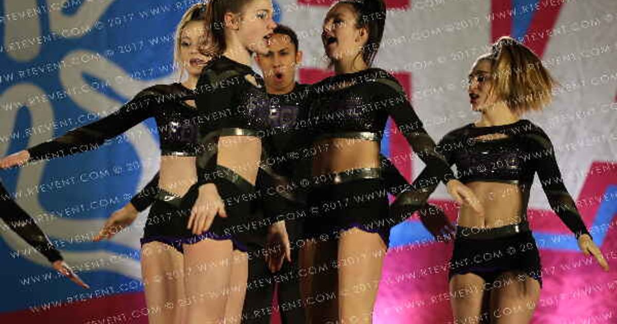 Express Cheer Force Platinum · Aloha Worcester Showdown