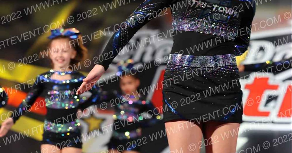 Tri-Town Competitive Cheerleading Cyclones · MARYLAND MADNESS