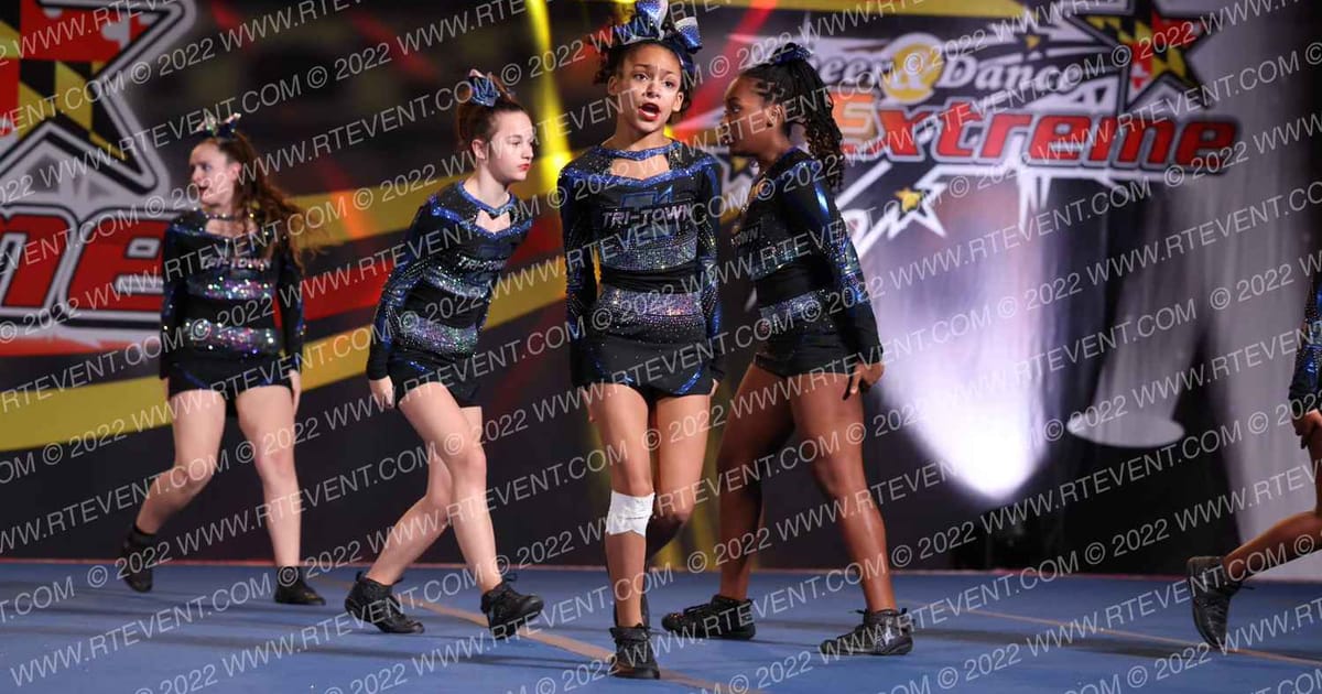 Tri-Town Competitive Cheerleading Junior Drizzle · MARYLAND MADNESS