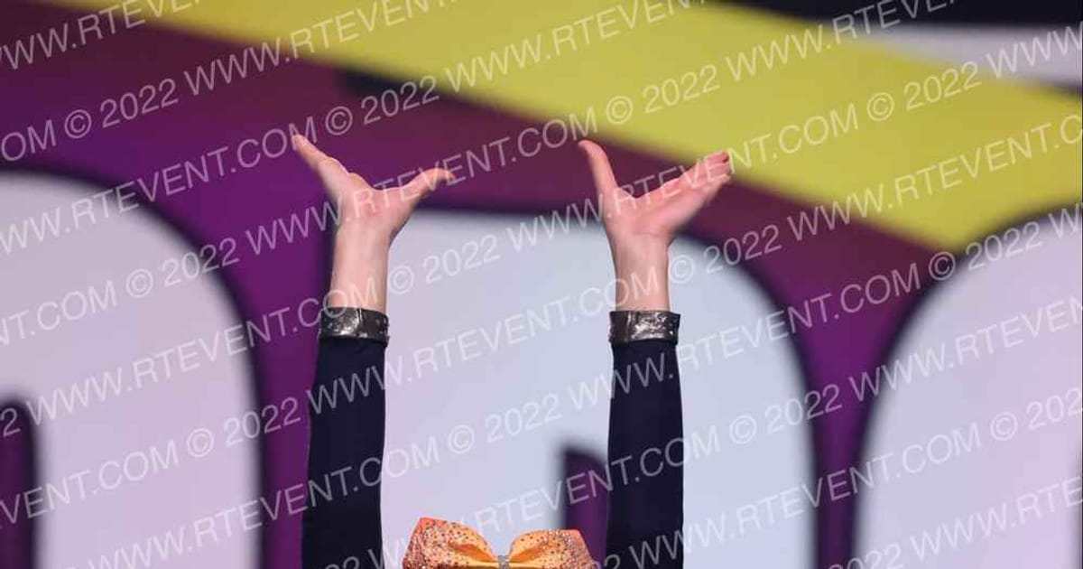 Macs Allstar Cheer MACS DUSK · CSN Arena c Two