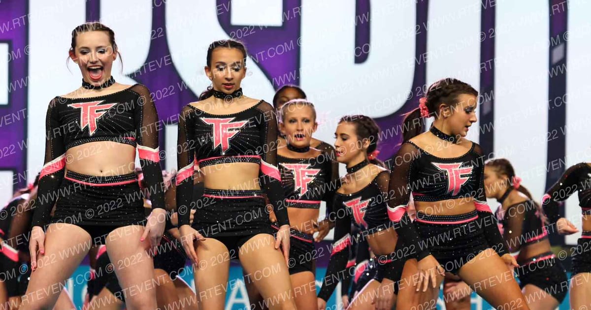 Titanium Force Cheer Black Smoke · CSN Arena B Three