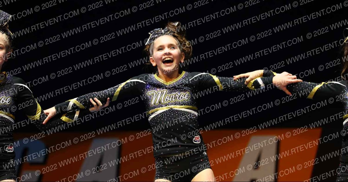 MONROE WOLVERINES PEE WEES · YCADA Globals