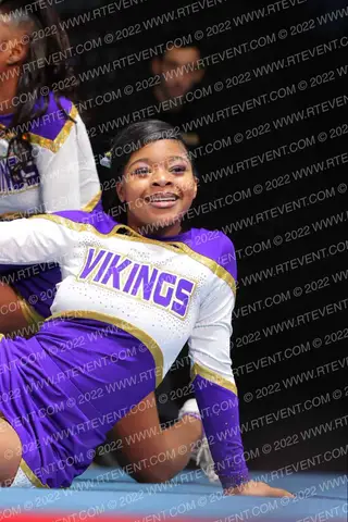 PLAINFIELD VIKINGS DIV 18 CHEER