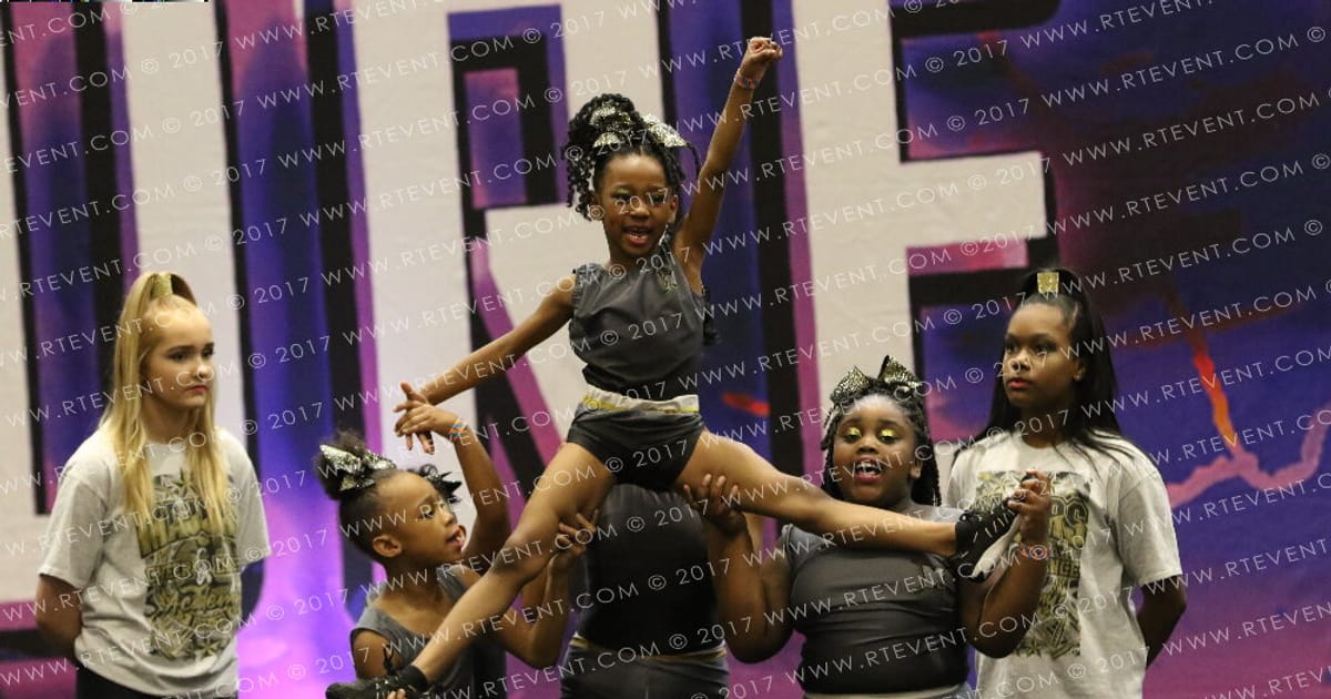 Majors Cheer   Dance Academy Major Marshalls · FC Circus Spectacular