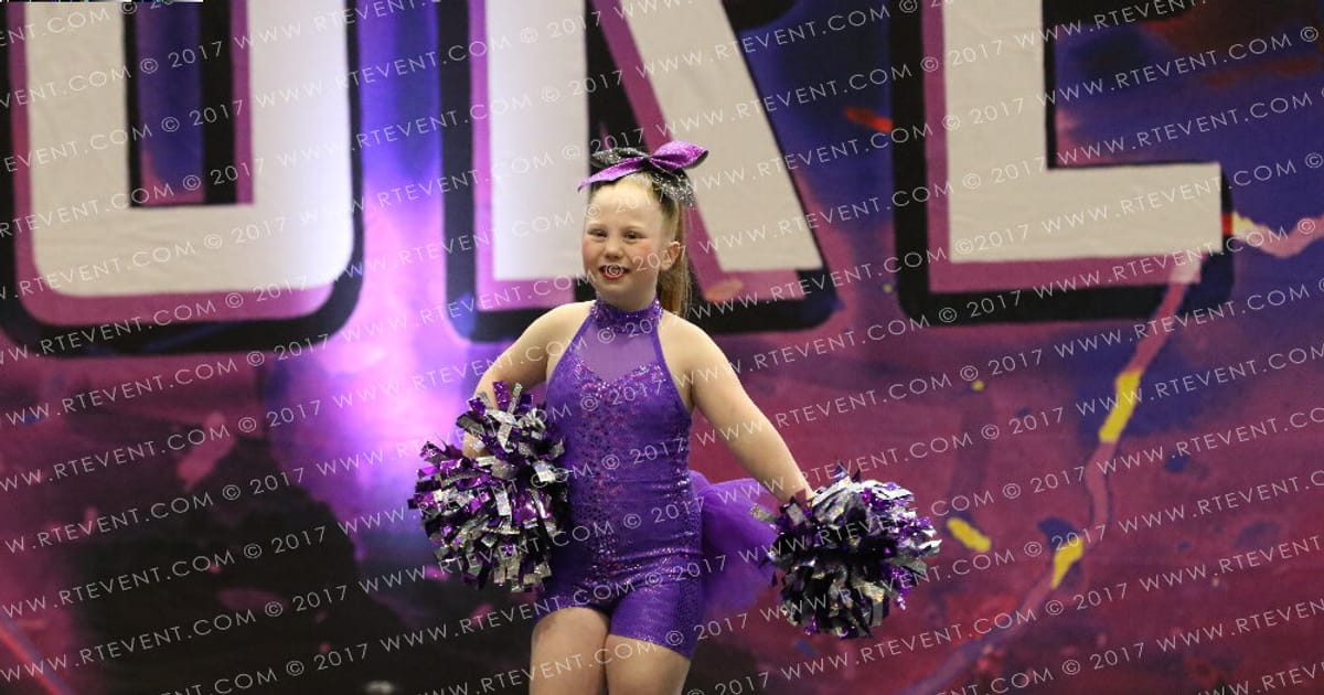 Shadazzle Darcie Richards · FC Circus Spectacular