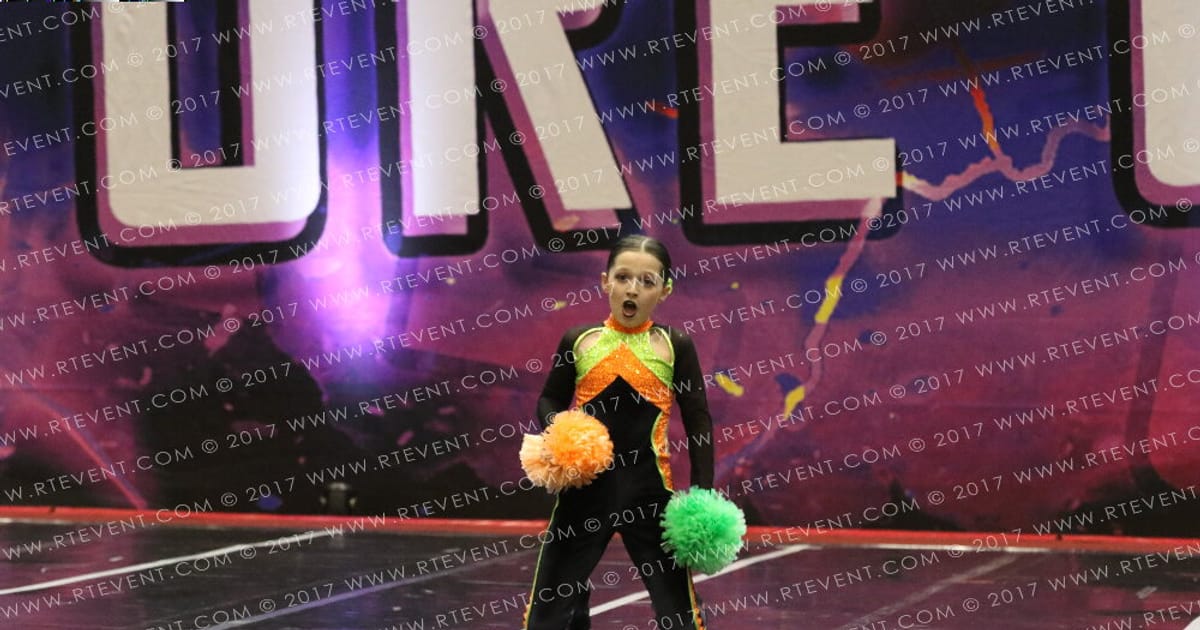 Hartlepool Hawks Cheerleading Academy Emilia Jewson · FC Circus Spectacular
