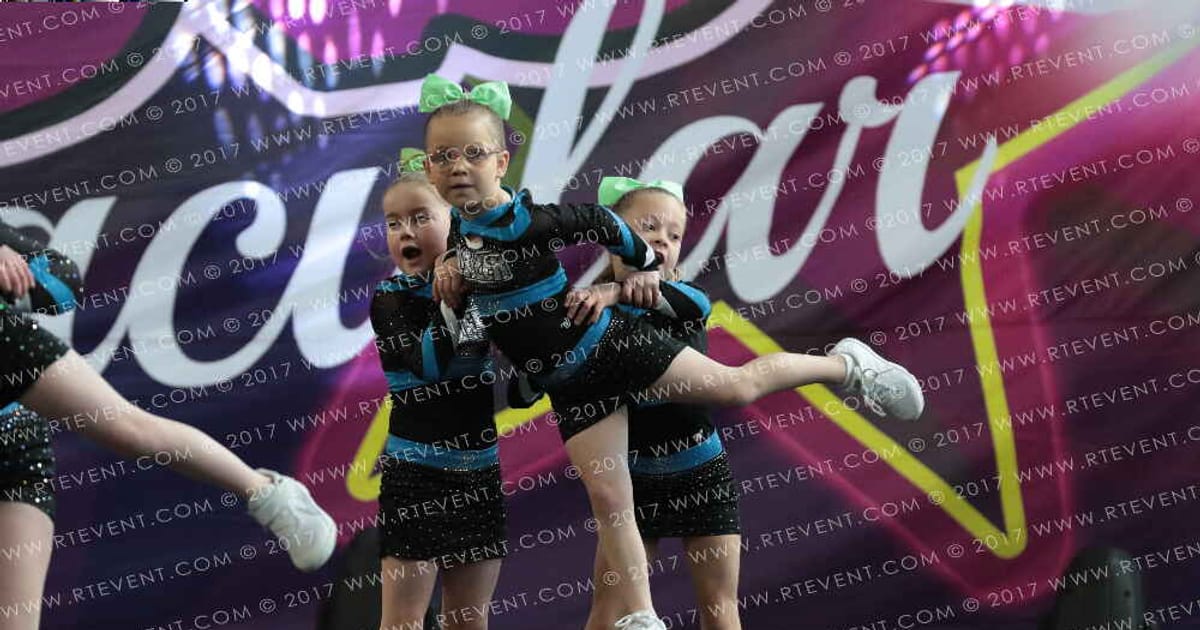 Lazer Cheer LIME · FC Circus Spectacular