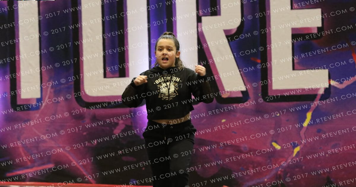 Infinity Cheer   Dance Alysaa Thom · FC Circus Spectacular
