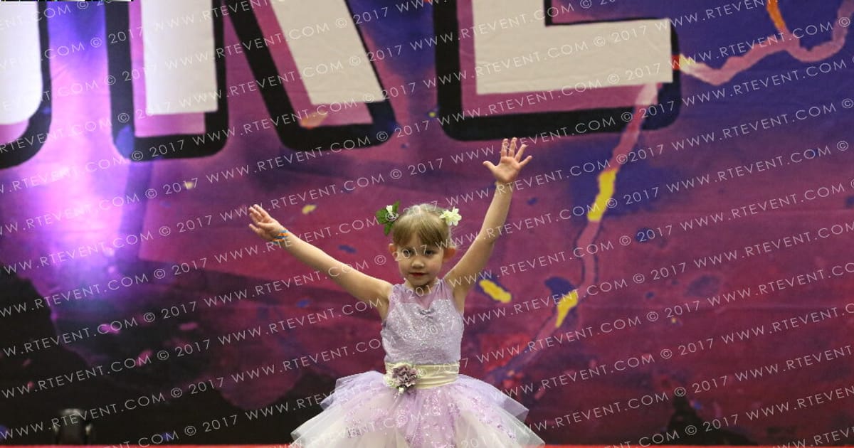 Yorkshire Martyrs Cheerleading and Dance School Evelyn Morely · FC Circus Spectacular