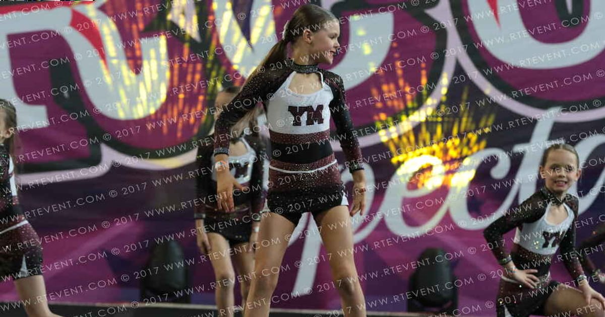 Yorkshire Martyrs Cheerleading and Dance School Twinkles · FC Circus Spectacular