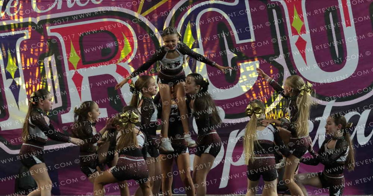 Yorkshire Martyrs Cheerleading and Dance School Starlets · FC Circus Spectacular
