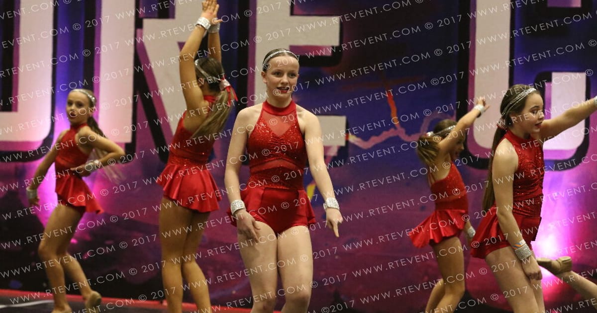 Yorkshire Martyrs Cheerleading and Dance School Super Reign · FC Circus Spectacular