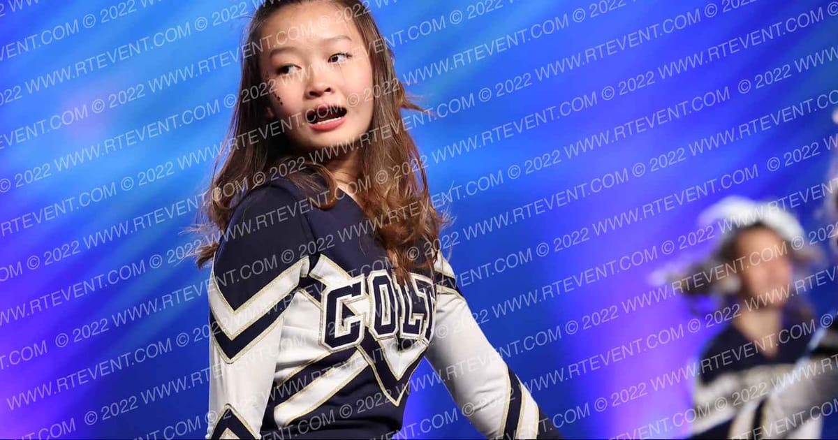 CANARELLI MIDDLE SCHOOL CANARELLI CHEER · Vegas Crown