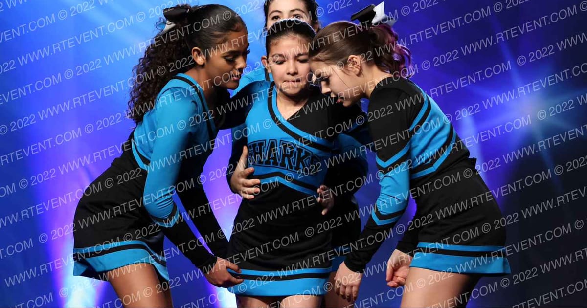 Silvestri Junior High Cheer · Vegas Crown