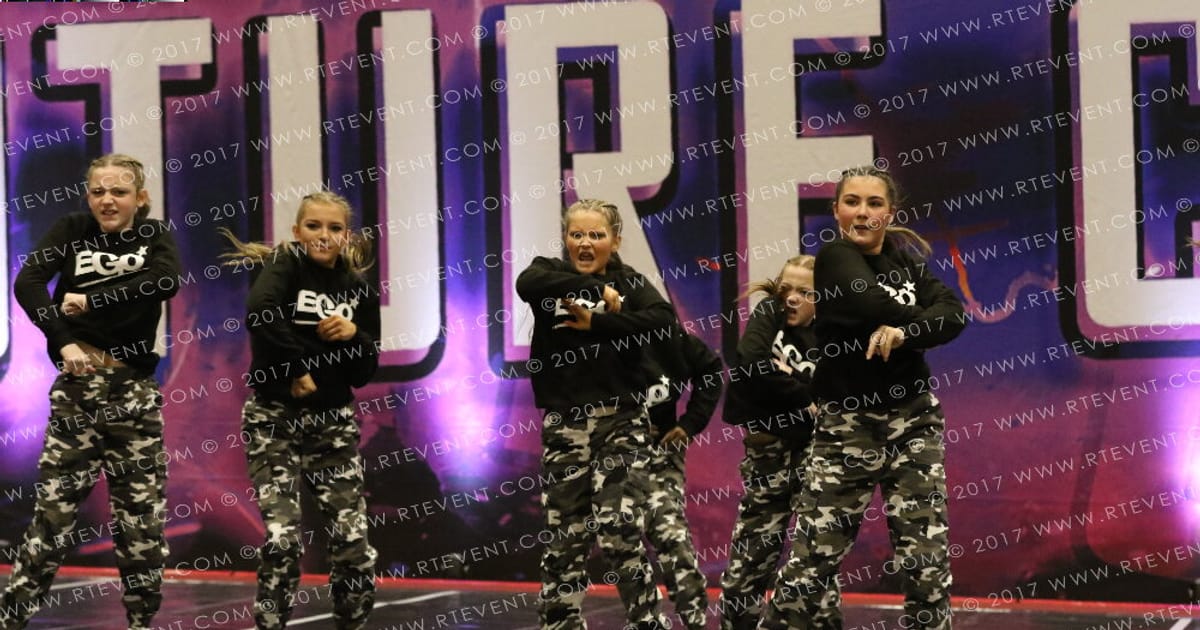 Clarets Cheer and Dance EGO · FC Circus Spectacular