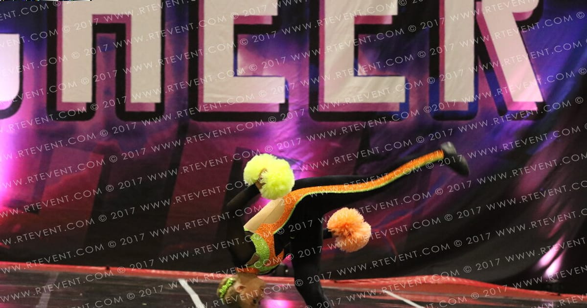 Hartlepool Hawks Cheerleading Academy Chloe Eagle · FC Circus Spectacular
