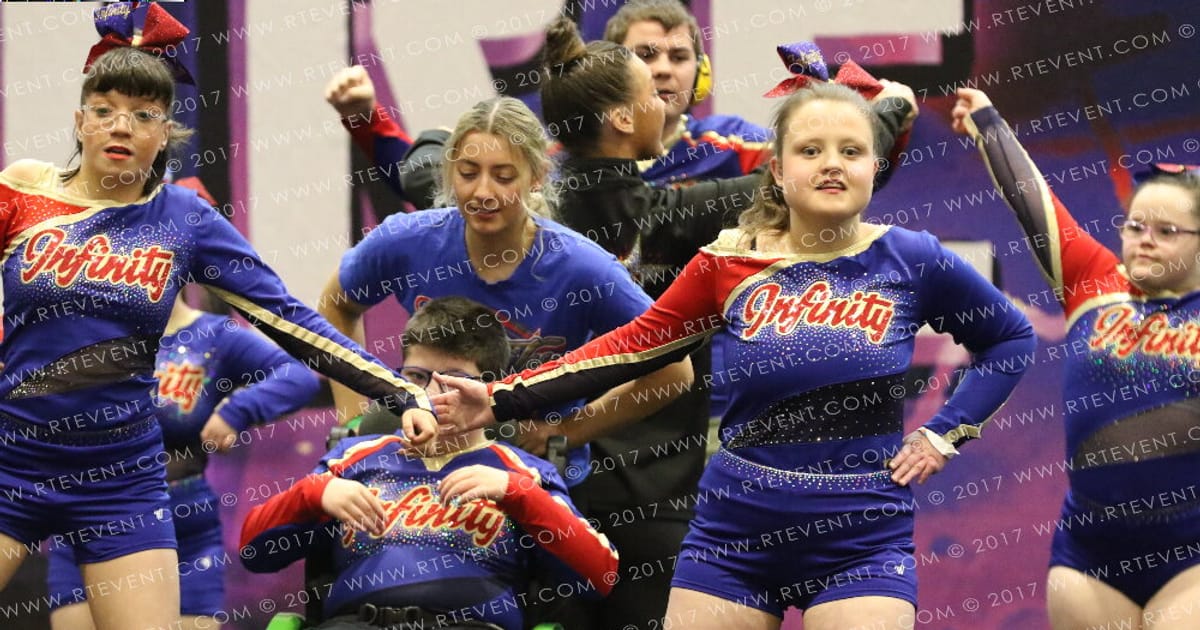 Infinity Cheer   Dance Shooting Stars · FC Circus Spectacular