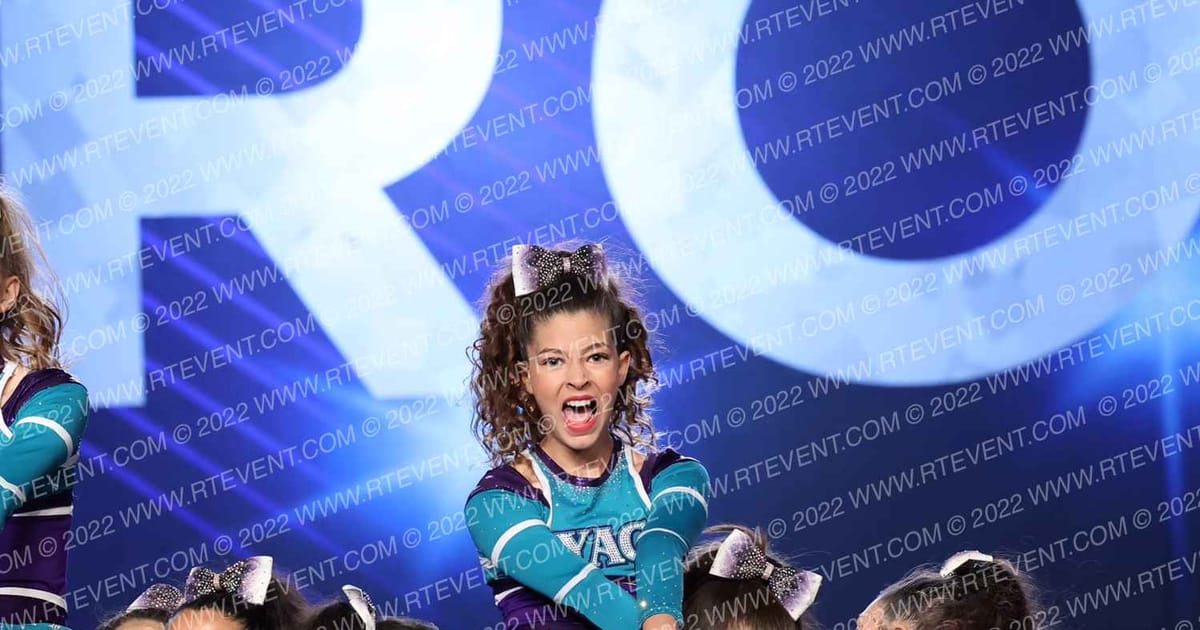 YAC Elite Cheer Gravity · Vegas Crown