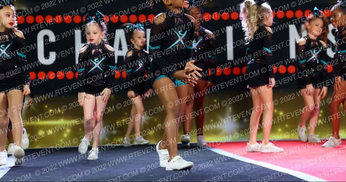 Cheer Extreme Mini Teal · Encore Concord Showdown
