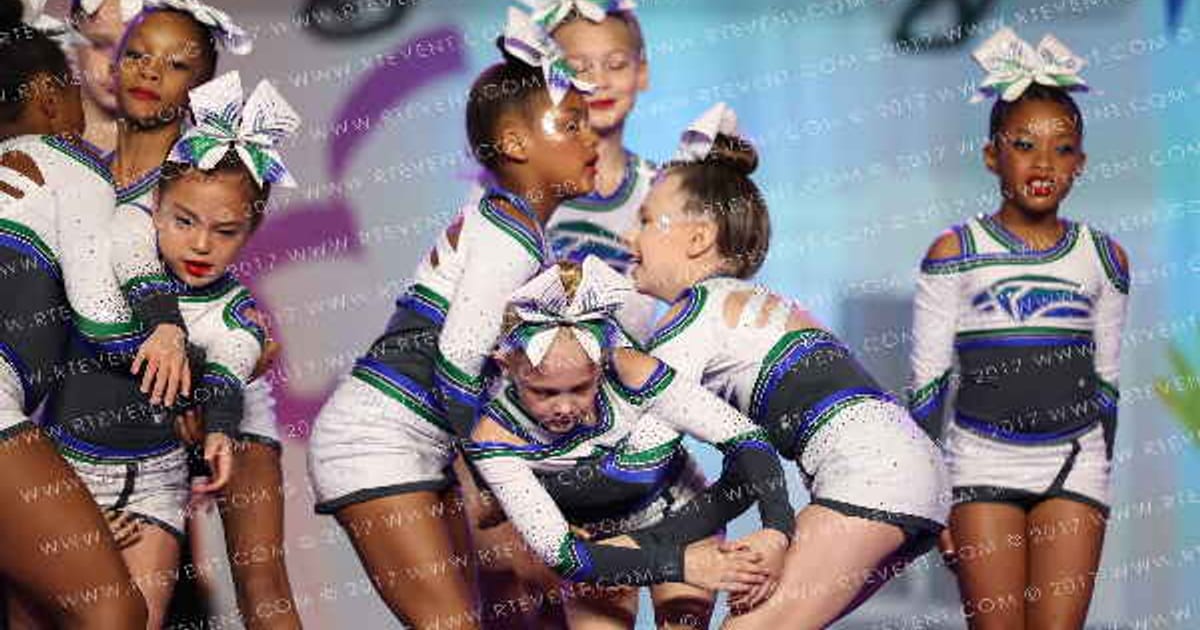 The Atlanta Jayhawks Sparkle · New Orleans Grand Nationals DIDII
