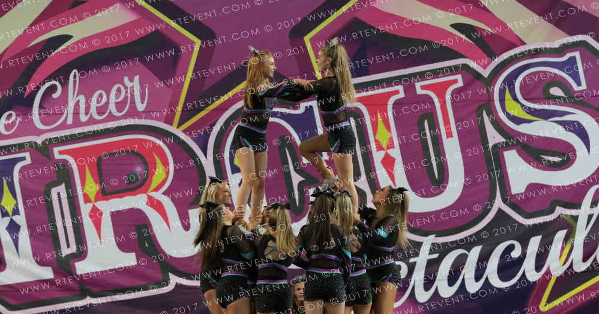 LWA Starlights PLATINUM · FC Circus Spectacular